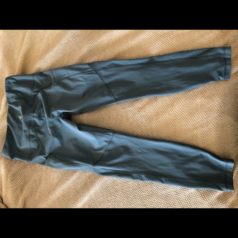 High waisted leggings